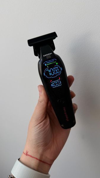GAMMA+ Профессиональный набор машинки и триммера с цифровым дисплеем NEO PROT&Eacute;G&Eacute; 4148 фото